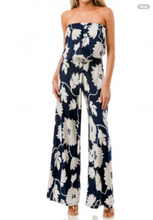 Load image into Gallery viewer, Flowers navy
