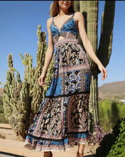 Load image into Gallery viewer, Keyhole dress
