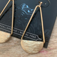 Load image into Gallery viewer, Earring
