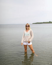 Load image into Gallery viewer, Beach sweater
