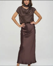 Load image into Gallery viewer, Satin Maxi
