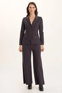 XCVI LOCHLYN STRUCTURED