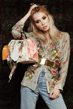 Load image into Gallery viewer, Aratta
