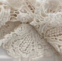 Load image into Gallery viewer, Crochet white
