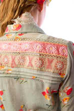 Load image into Gallery viewer, Aratta
