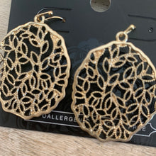 Load image into Gallery viewer, Earring
