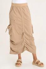 Load image into Gallery viewer, Macken skirt beige
