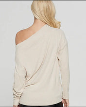 Load image into Gallery viewer, Knit top

