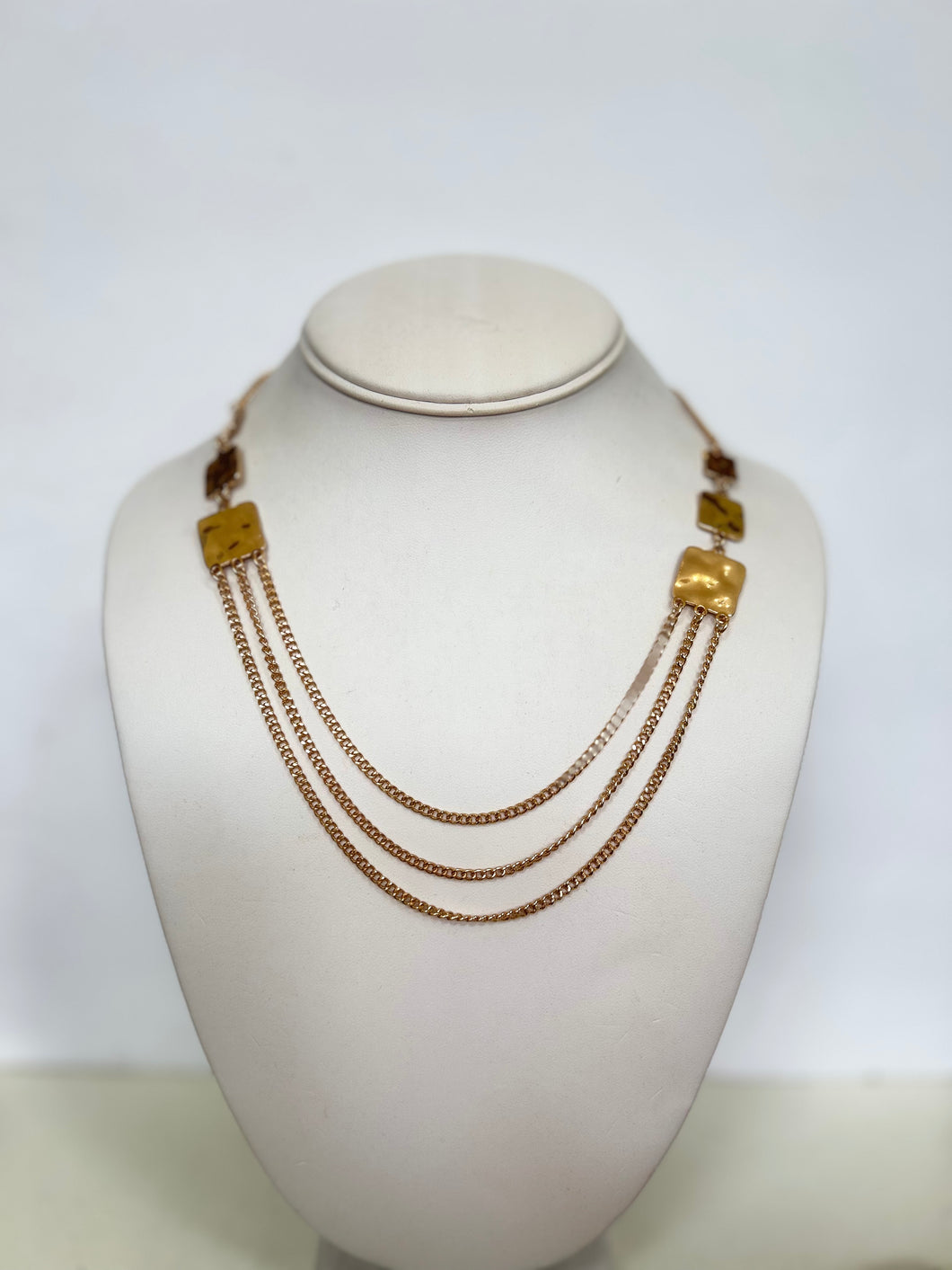 SQUARE GOLD NECKLACE