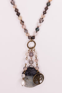 Bead necklace