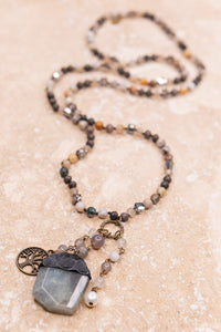 Bead necklace